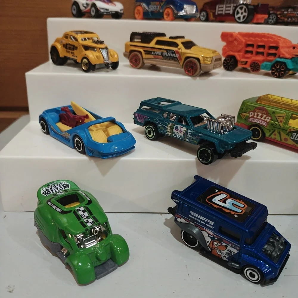 19 Piece Modern 2000-2026 Hot Wheels Funny Unrealistic Cars Loose Bundle Lot
